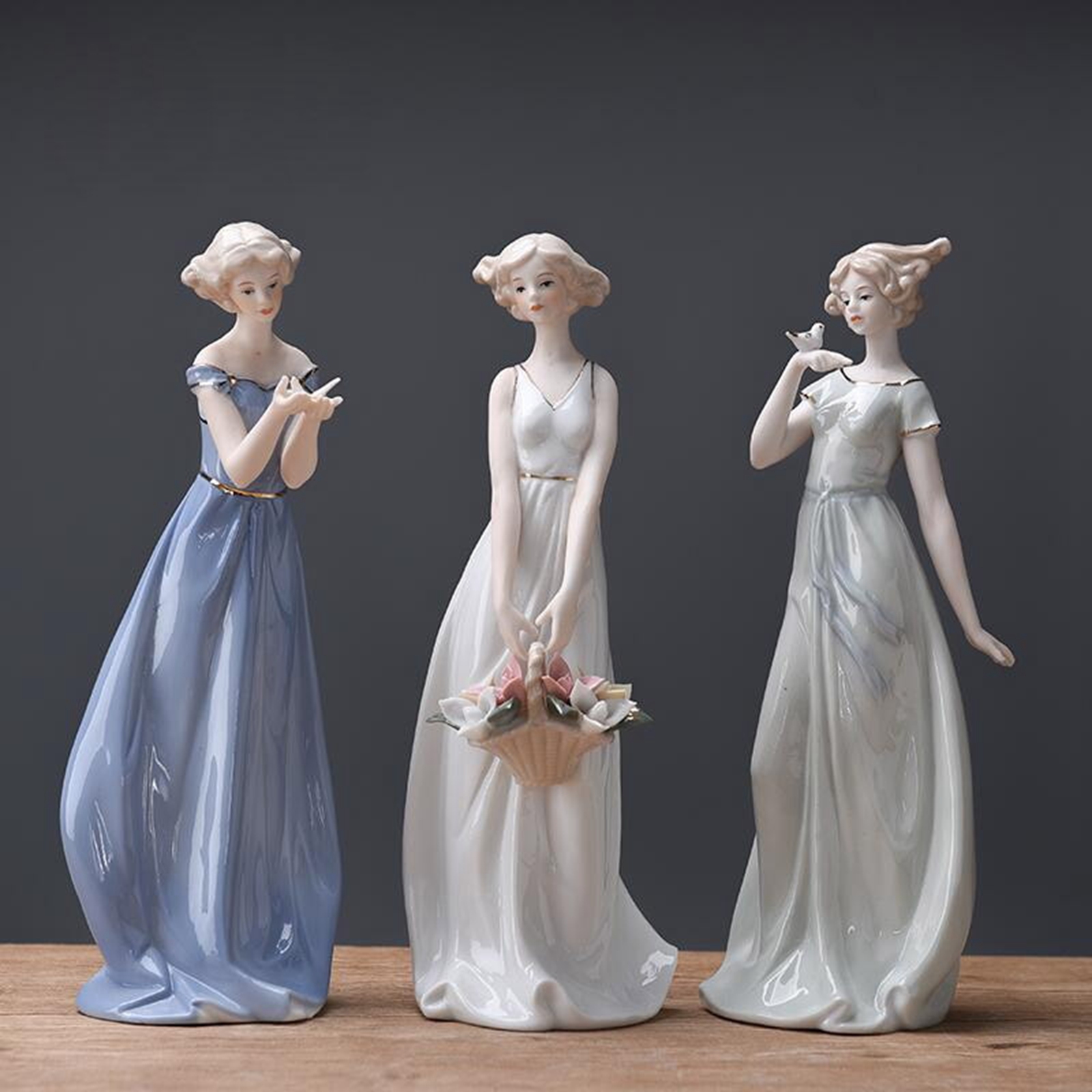Porcelain Lady Statue Centerpi - Nutcracker Figurine のレビューと価格