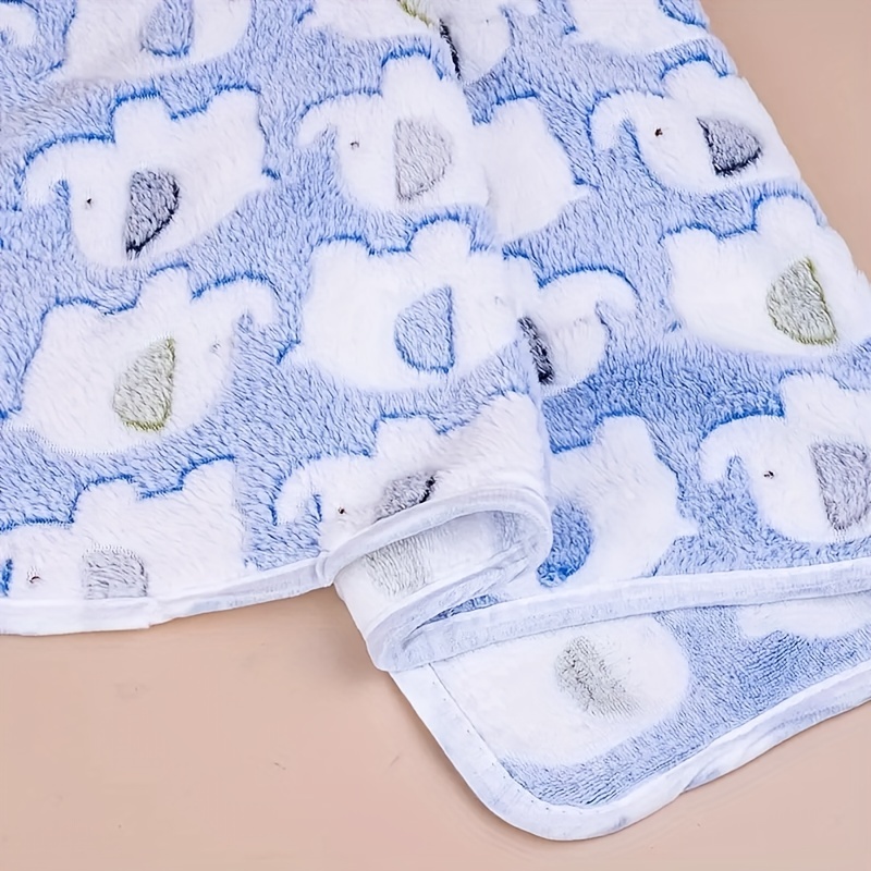 Soft and Cozy Cartoon Elephant - Christmas Throw Blanket のレビューと価格
