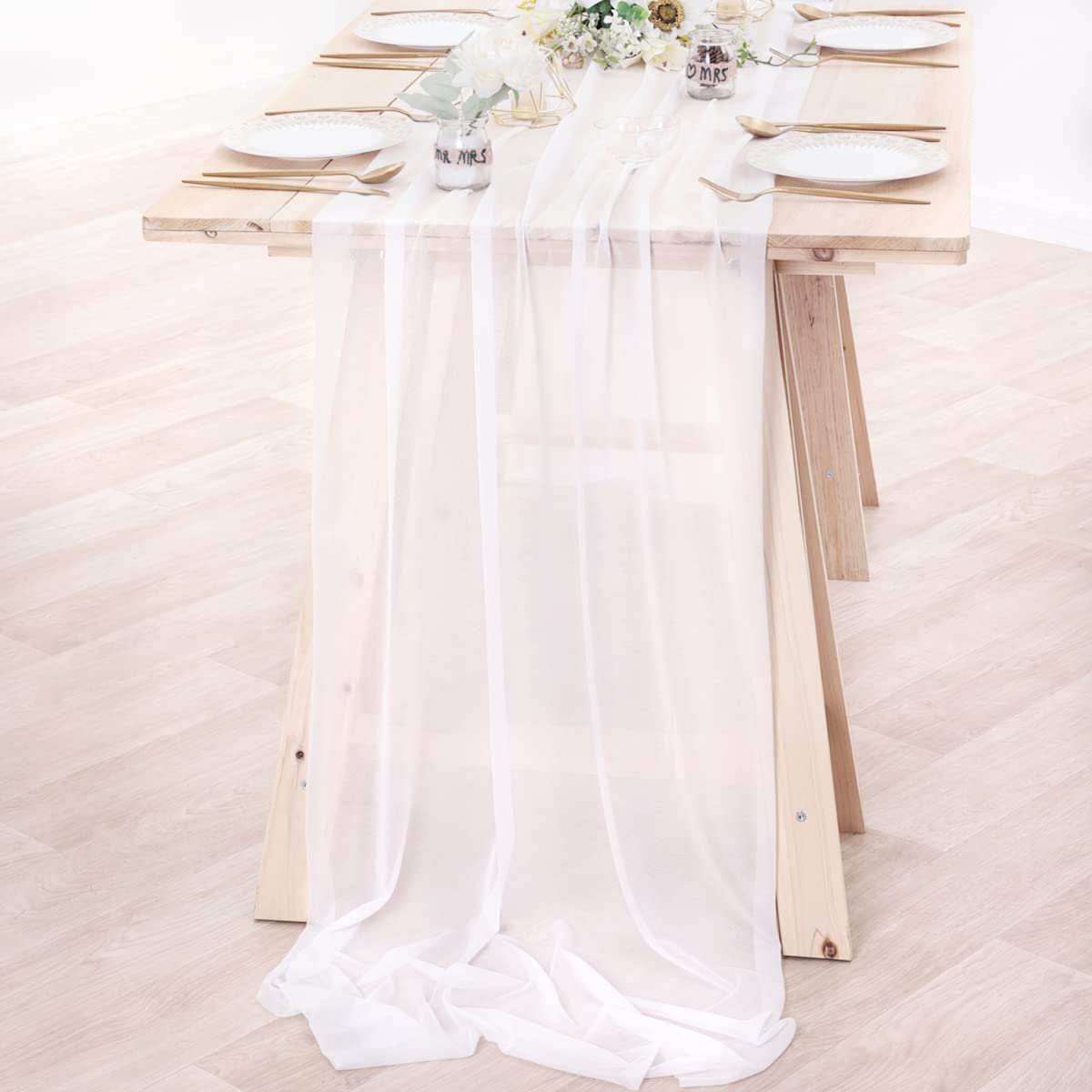 Chiffon Table Runner Nude Shee - Christmas Table Runner のレビューと価格
