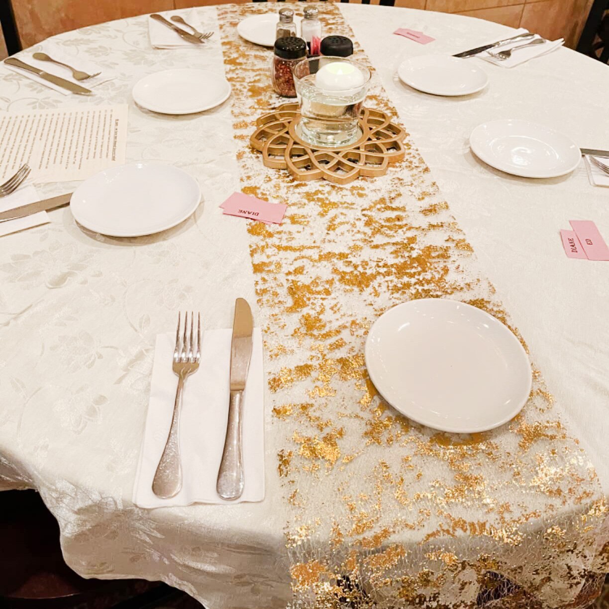 Sparkle Metallic Gold Thin Tab - Christmas Table Runner のレビューと価格